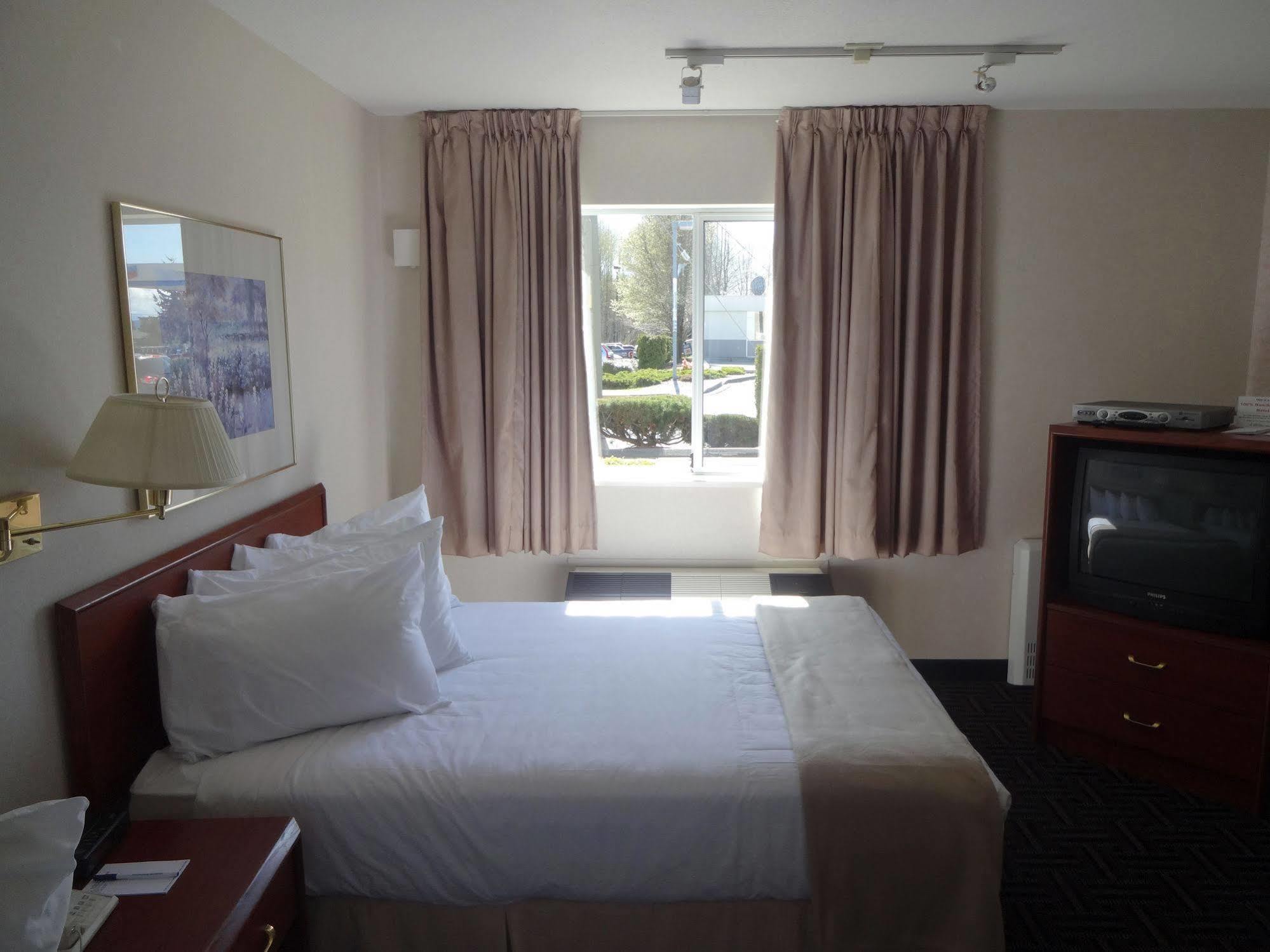 Powell River Town Centre Hotel Exterior foto